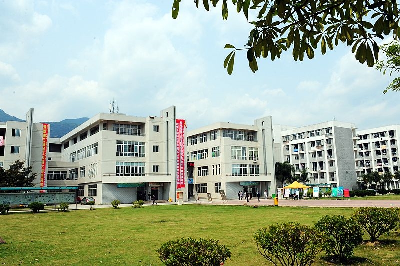 这三所院校一本实力二本分数线，拥有设计学硕士点报考需多少分？