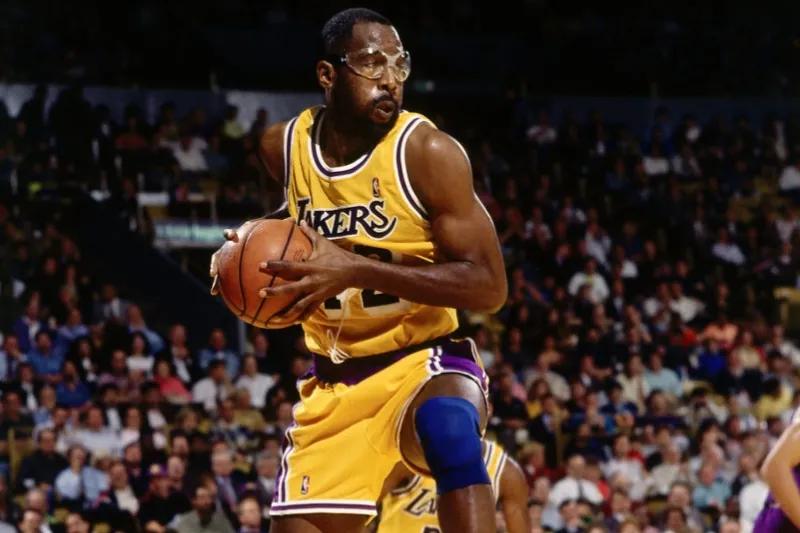 nba湖人有哪些球星（美媒列出湖人隊史最偉大的14名球星，湖人是如何獲得他們的）