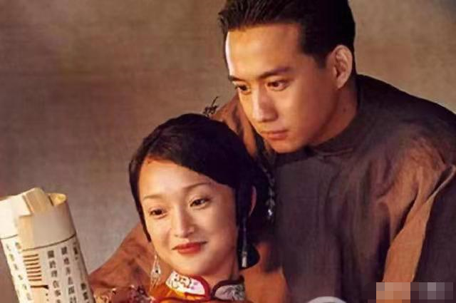 重温《橘子红了》秀禾拼死也要为容家生孩子，揭开了她惨死的根源