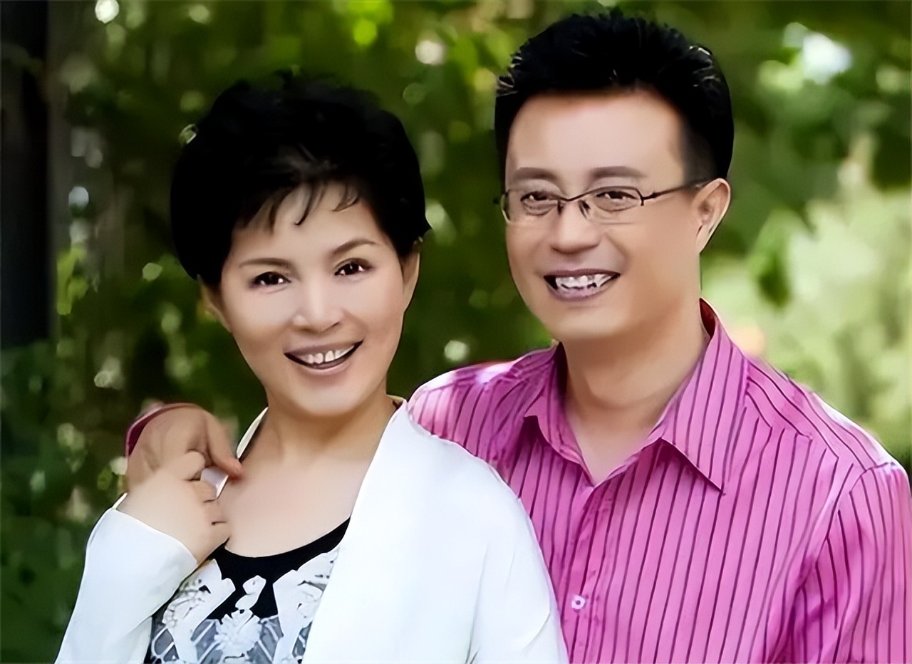 白燕升近况:与瘫痪妻子结婚17年生2胎,今55岁追求年幼时梦想