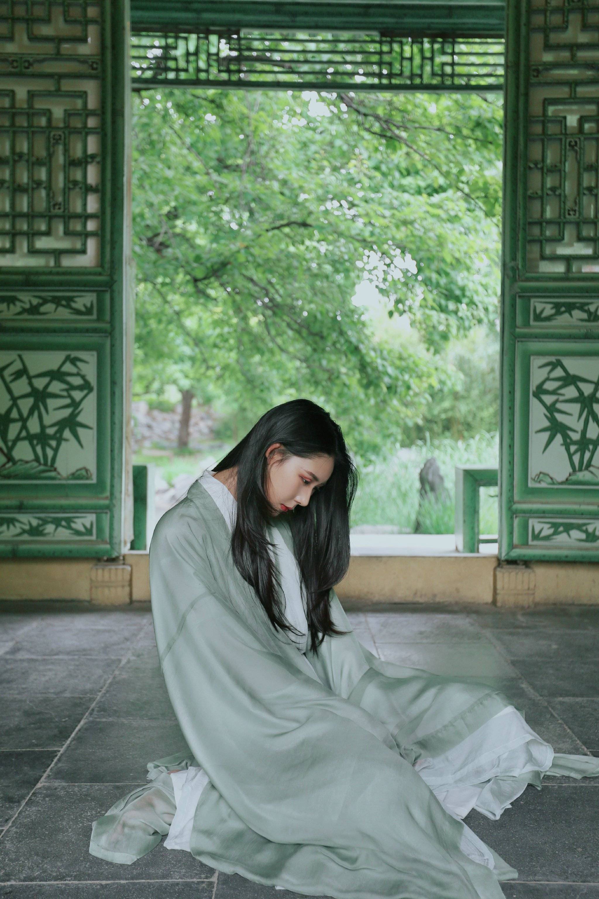 你們說話要負(fù)責(zé)（婆婆說風(fēng)涼話，現(xiàn)在就得負(fù)責(zé)，都說我不孝，你們站著說話不腰疼）