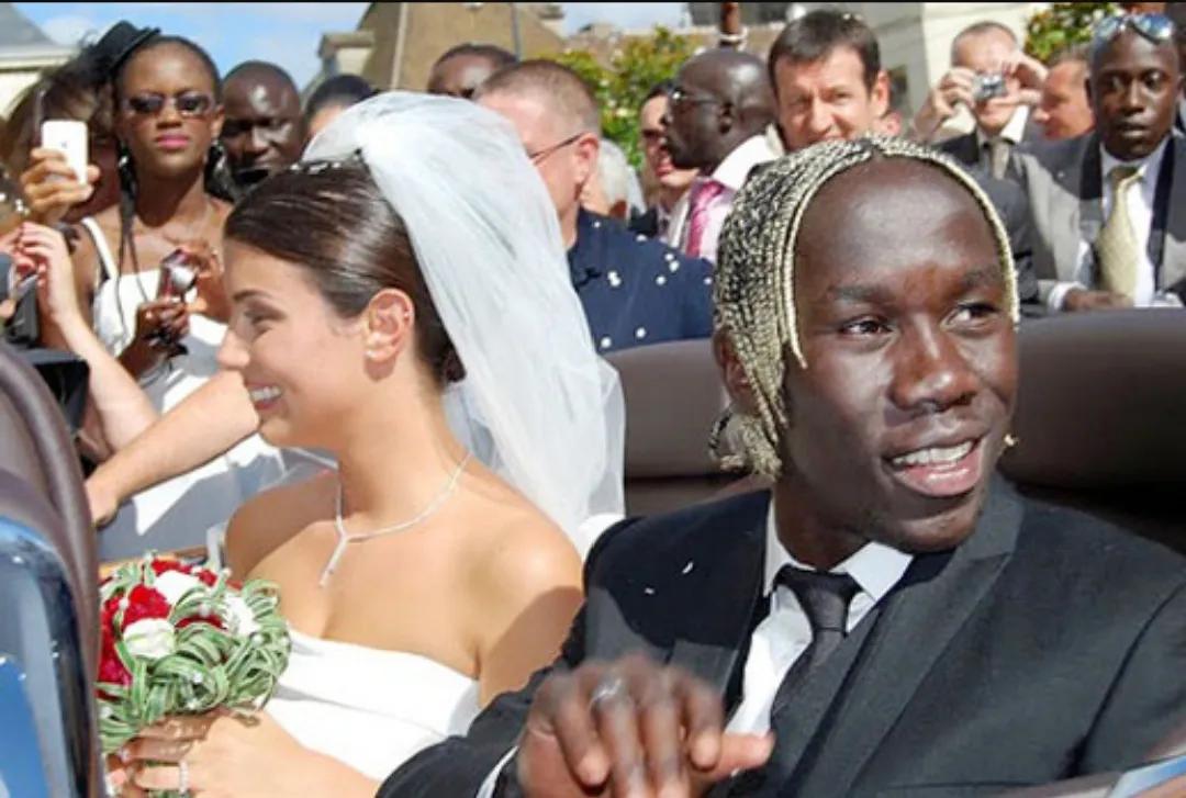 足球情侣头像一对两张（世界足坛野兽和美女的结合，一树梨花压海棠）