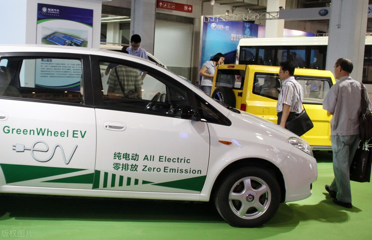 17部门经国务院同意新能源汽车下乡促销活动，个人认为效果不大