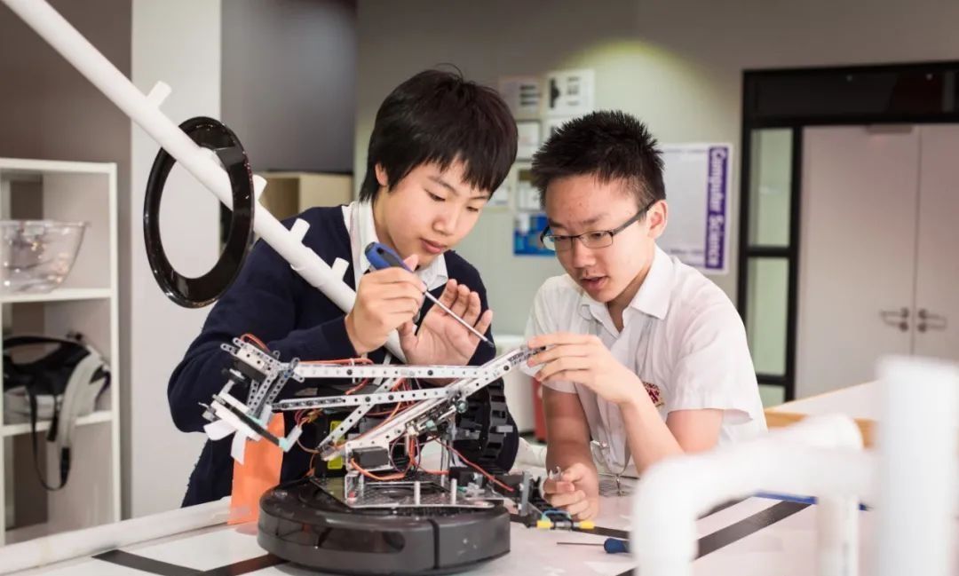 莫比岛择校指南丨北京德威英国学校：百年传承，创新教学