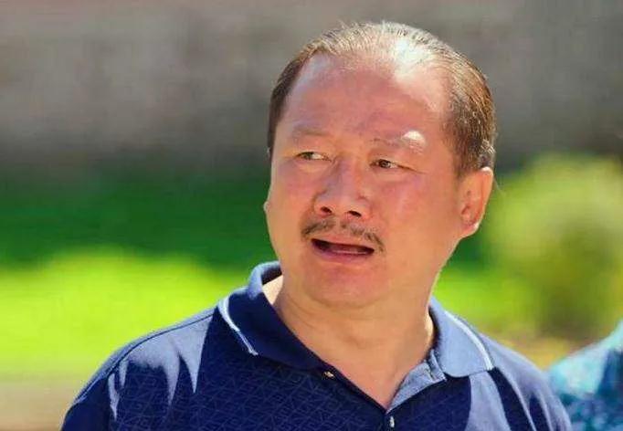 谢广坤花300万买私人飞机不是炫富，家里随便辆车都比这贵