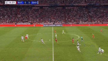 2011巴萨vs拜仁（拜仁vs巴萨复盘：各踢半场好球 哈维输掉中场胜负手）