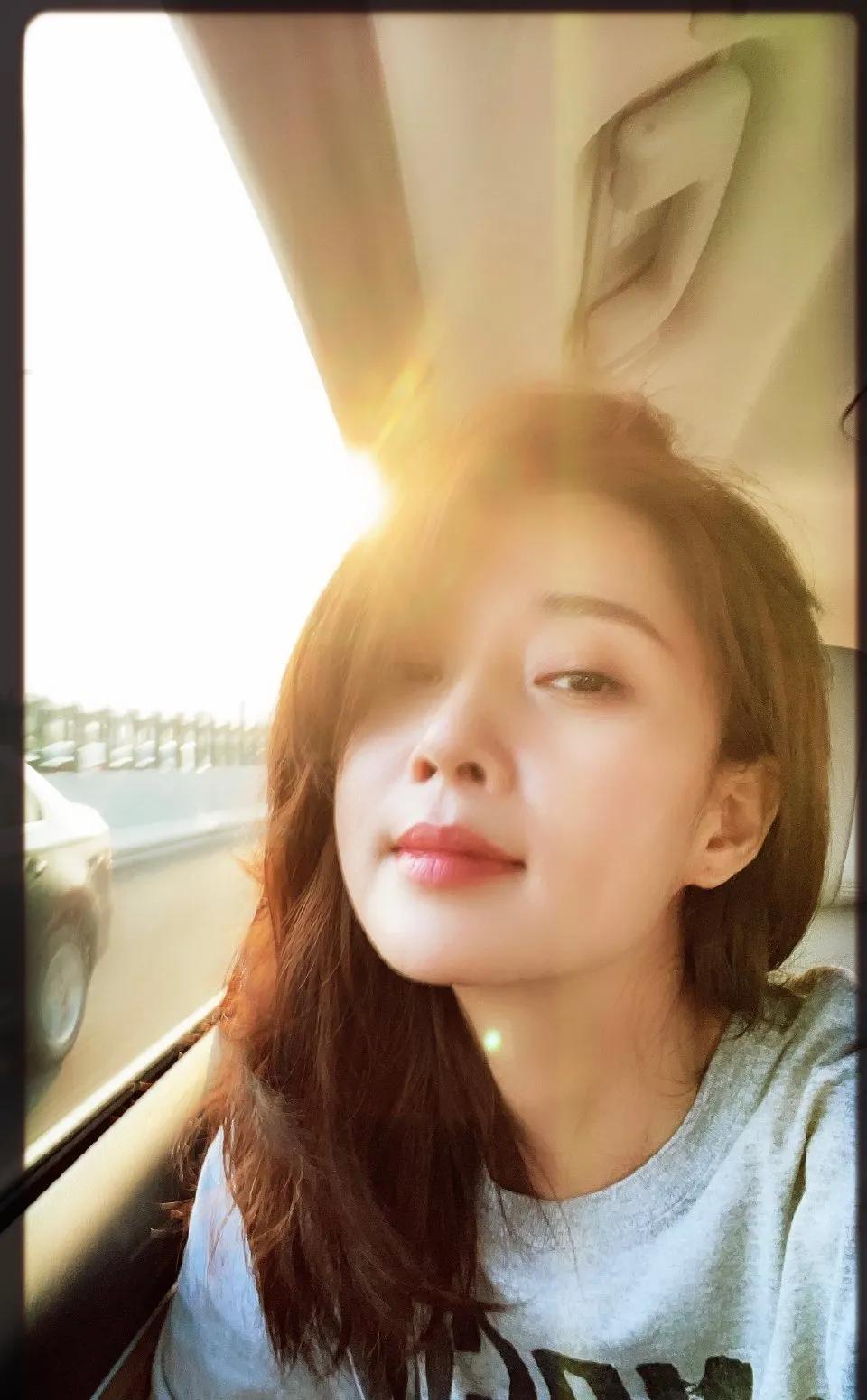 能想到这是四十几岁的人吗？殷桃