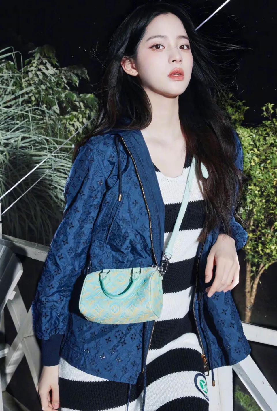 欧阳娜娜近期穿搭