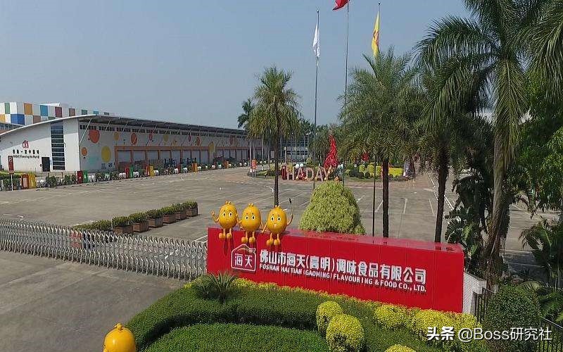 广东佛山十大富豪，共计坐拥7395亿元，杨惠妍身价缩水400亿