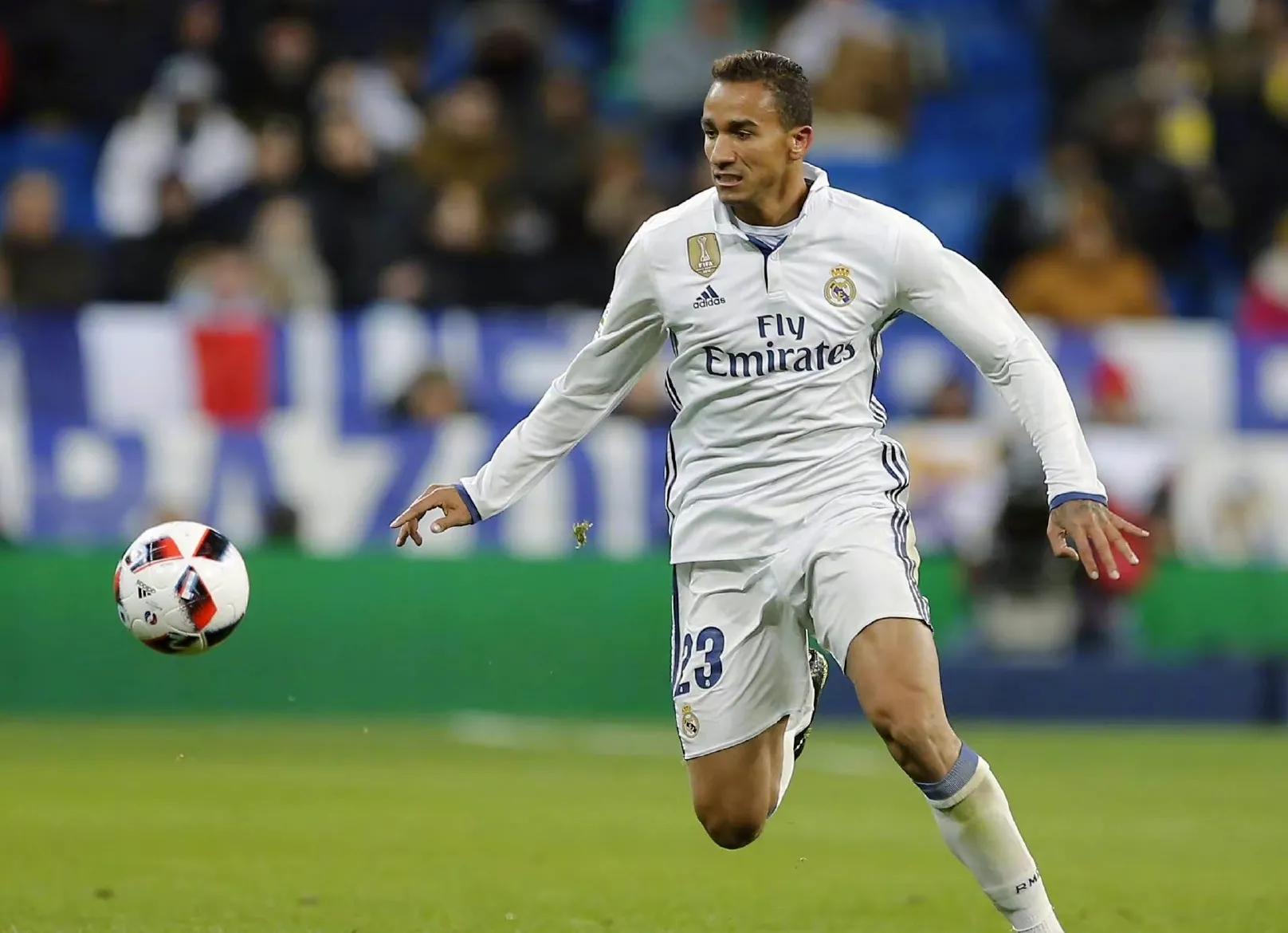 来到皇马的达尼洛虽然依旧着不错进攻能力,但达尼洛攻转转换时防守不