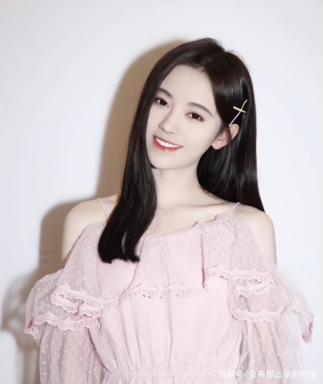 娱乐圈残酷真相：当20年演员买不起一套房，明星难逃房奴的命运