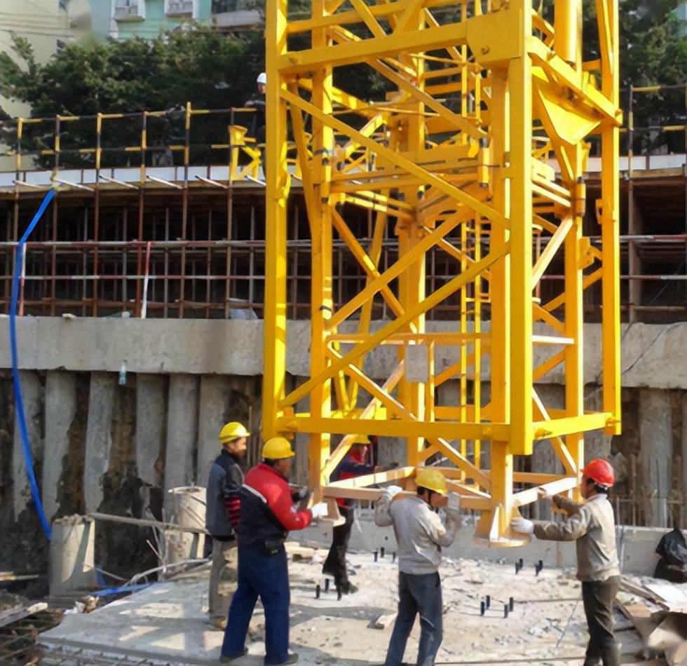 塔吊是什么?在工地上是怎么升高的?为你解开大家20多年的疑惑