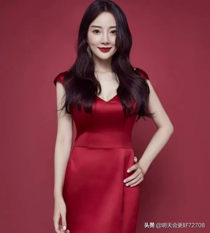 分享图片：李小路惊艳写真照