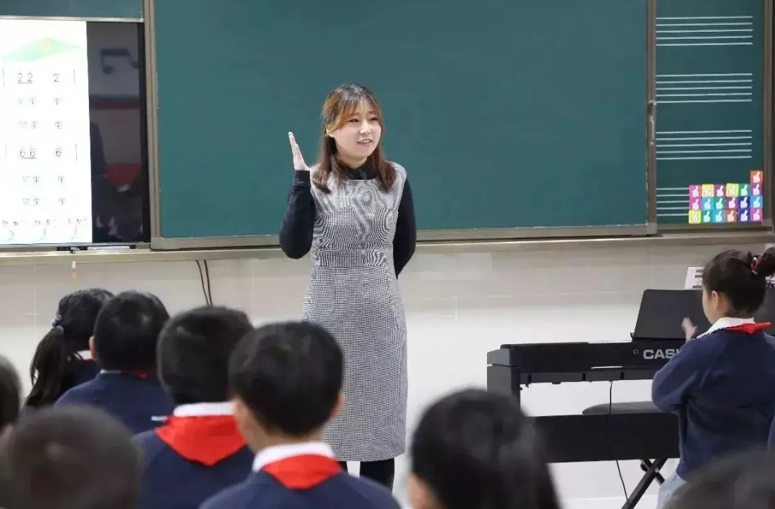 教师工资将有变化，评定职称条件或放宽，连幼儿园教师也包括在内