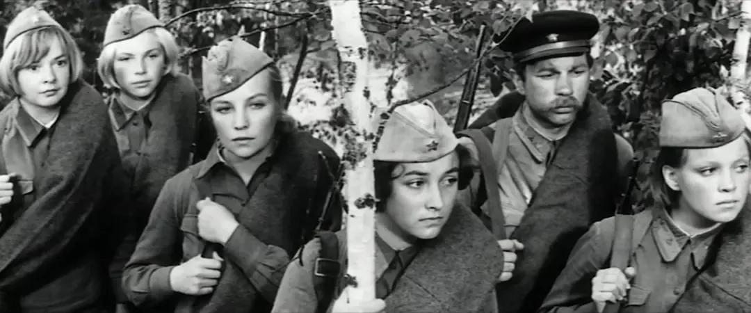 世界电影（0094）苏联电影《这里的黎明静悄悄》（1971）剧照欣赏