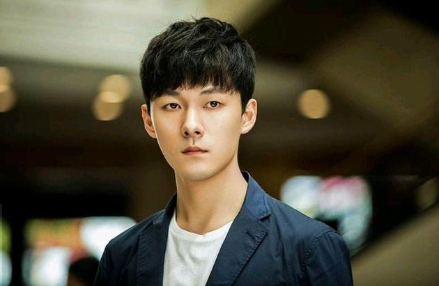 吴倩情人节离婚，为了婚姻事业停摆，单亲带娃就会“BE”吗？