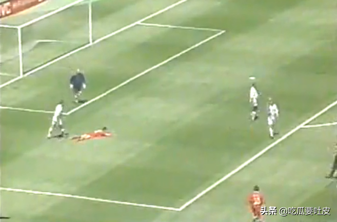 世界杯怎么配合（1994世界杯1／4决赛，经典的任意球配合，瑞典点球大战胜罗马尼亚）