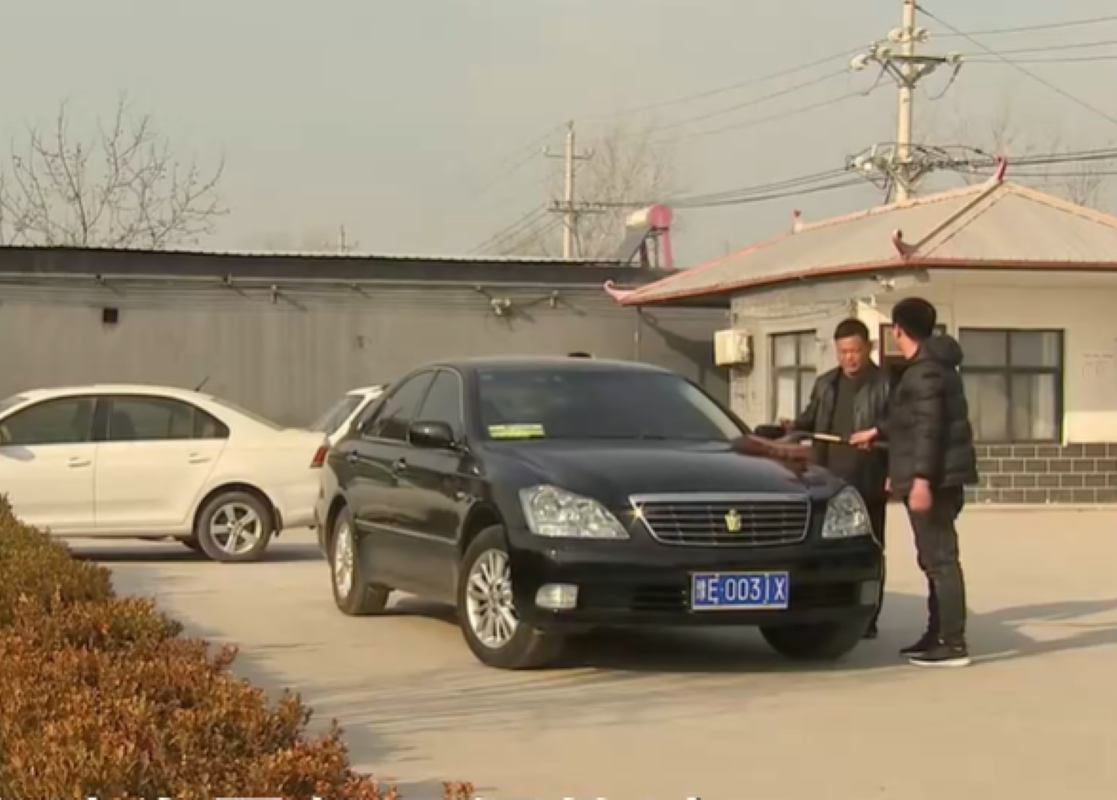 2013年，大哥用10万块创业养公牛，靠着317口大缸，年入2600万