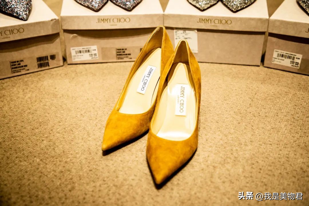佛羅倫薩小鎮(zhèn)拍照男生（圣誕打卡季｜濃濃的圣誕氛圍被佛羅倫薩小鎮(zhèn)狠狠拿捏了）