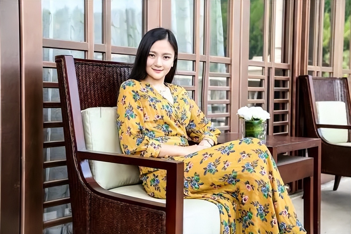 现实中陈爽的前夫是赵本山的徒弟小鹏飞,两人于2015年结婚,后来不知道