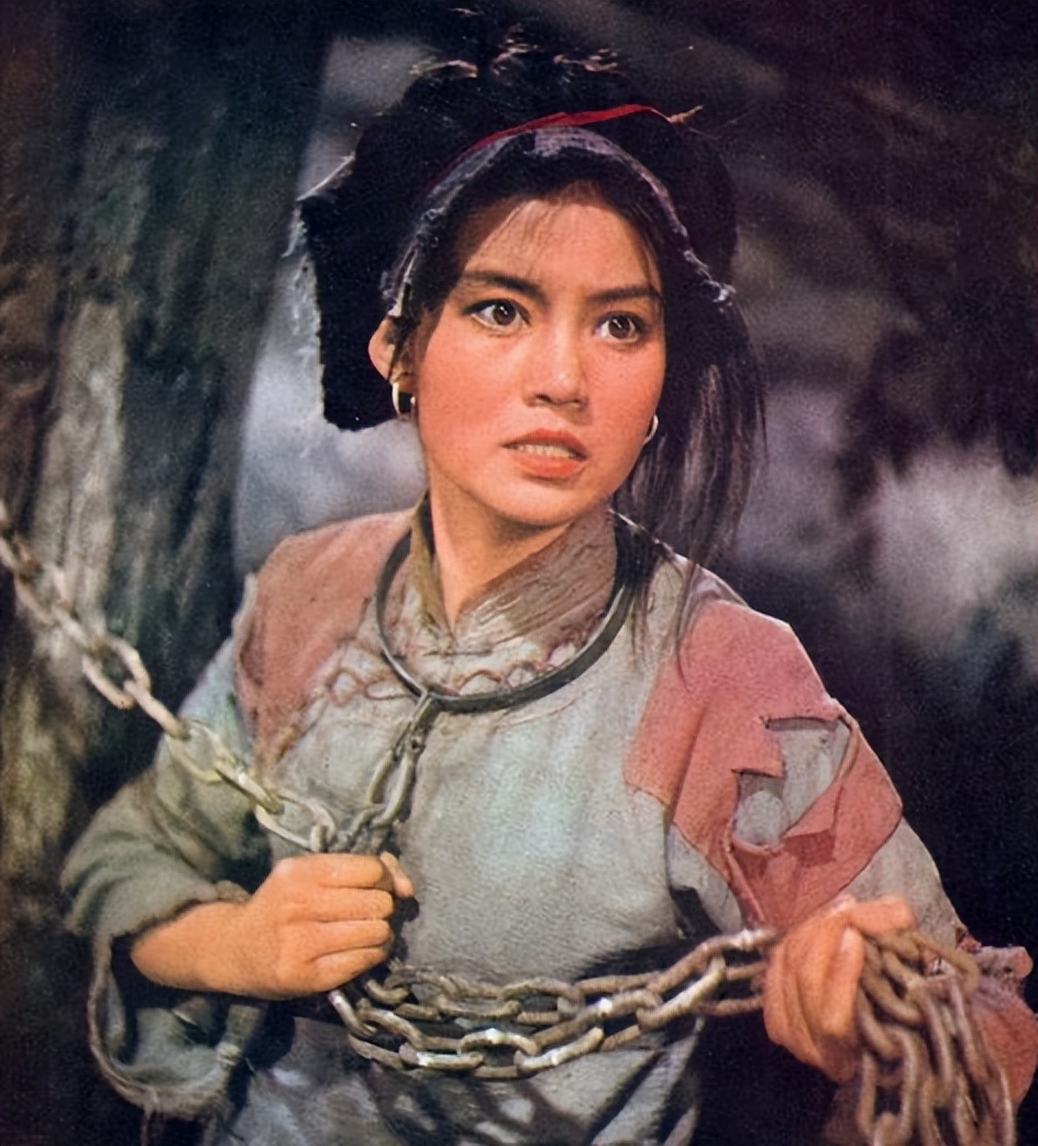 "国家一级演员"潘虹:为事业结束8年婚姻,至今无儿无女成遗憾