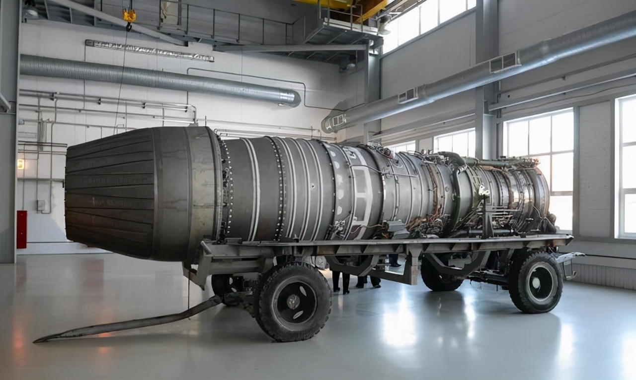 ����ʽ������ը������˺�ѱ�Լ�ķ�����ϵ