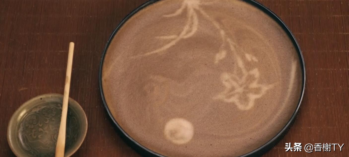 影视杂谈：《梦华录》刘亦菲美出新高度，妆容服饰精致唯美