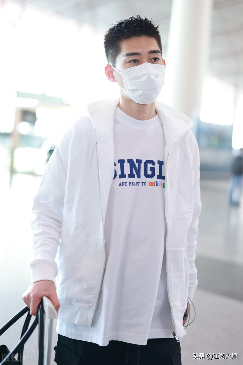 八卦：宋丹丹 江疏影 王一博 邓紫棋 王嘉尔 黄明昊 张翰 王鹤棣 阚清子