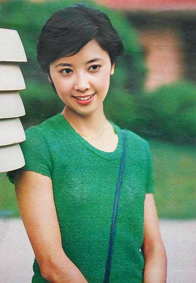 80年代當紅女演員現狀:張瑜離婚,周潔離世,朱琳一生未育