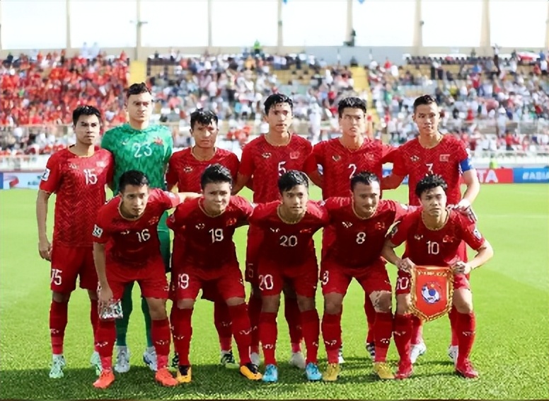 中国进过几次世界杯成绩(12强赛结束，国足耻辱方式出局，盘点12强球队世界杯过往成绩)