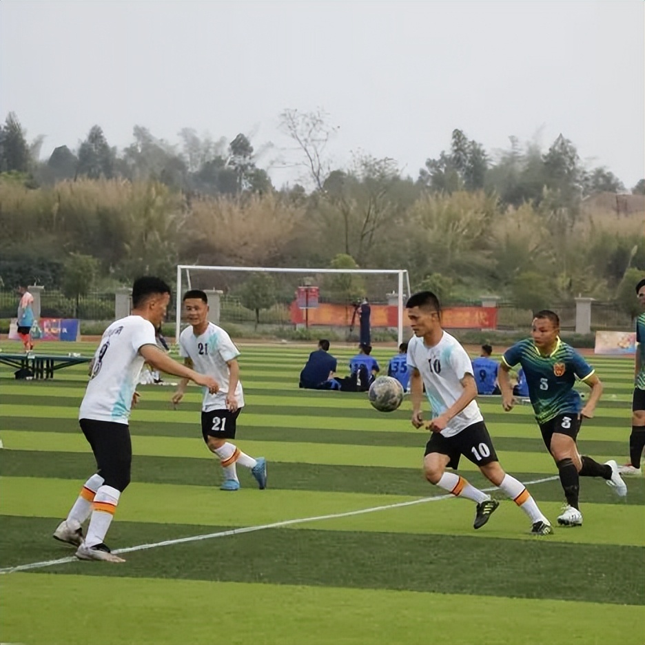 玉林支队2023年“玉林火焰蓝”足球联赛揭幕开赛