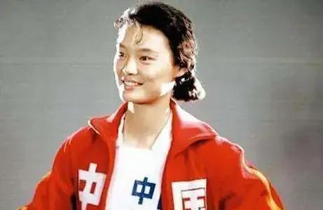 1981年女排世界杯4号(女排第一个世界冠军的队员今何在，你们还好吗？你们不应该被遗忘)