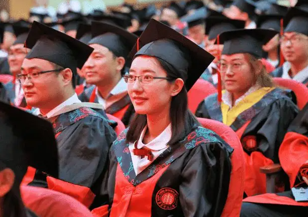 结婚也要有“门槛”，研究生表示，配偶将影响下一代未来