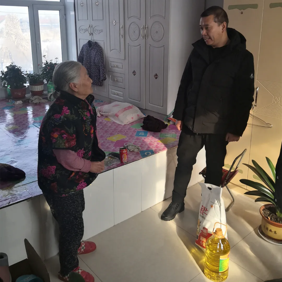 节前送祝福 浓情暖人心——辉南县人民法院走访慰问脱贫户