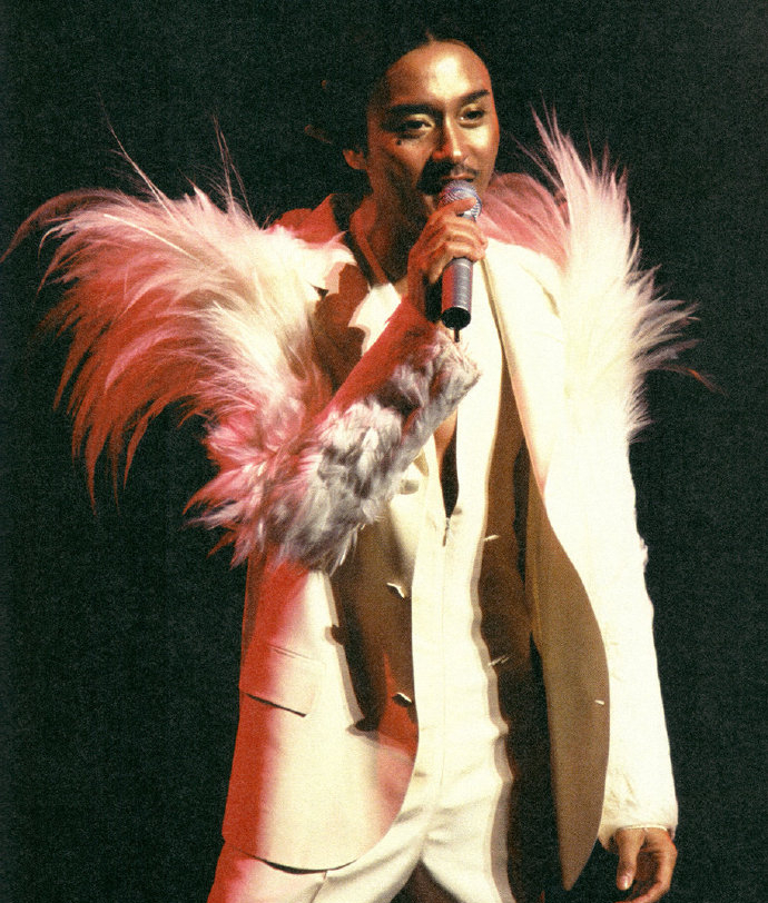 王心凌靠浪姐3翻红，周杰伦新专辑预售创纪录，梁静茹加盟好声音