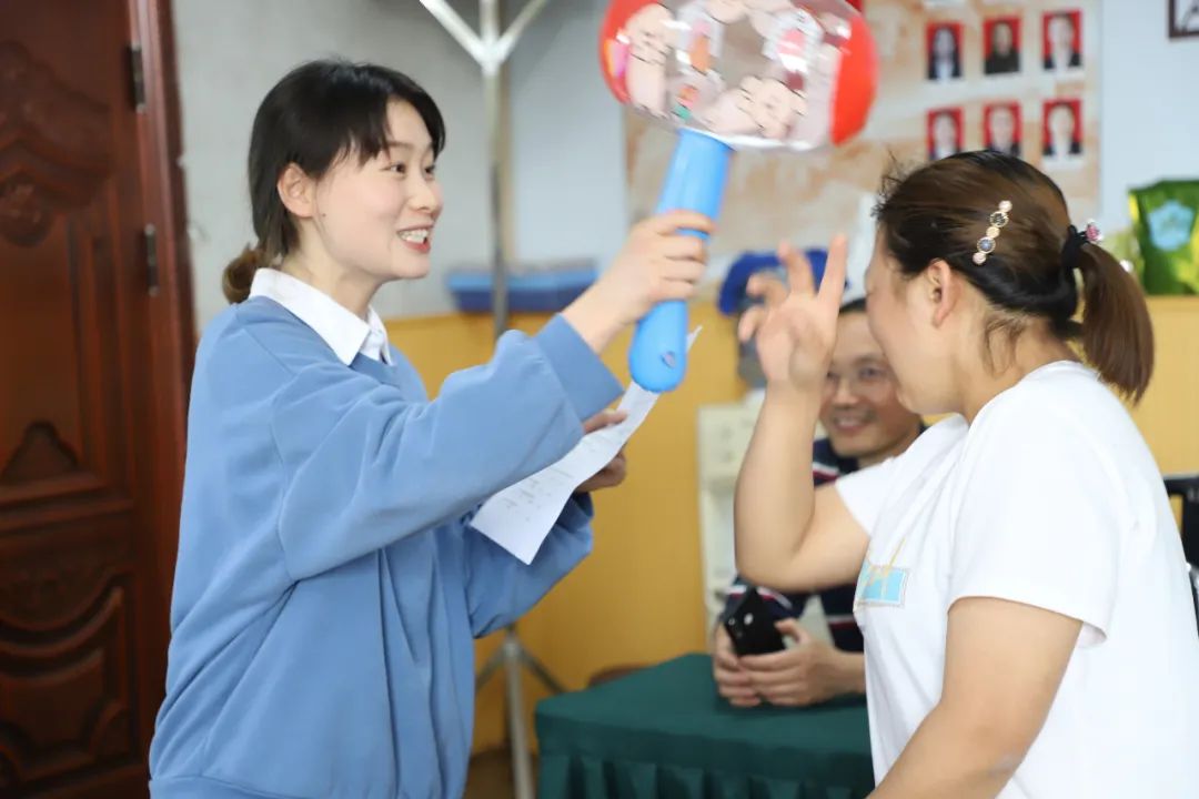 煎茶小学绿荫讲堂第二组举办“读经典，扬初心”绿荫讲堂读书会