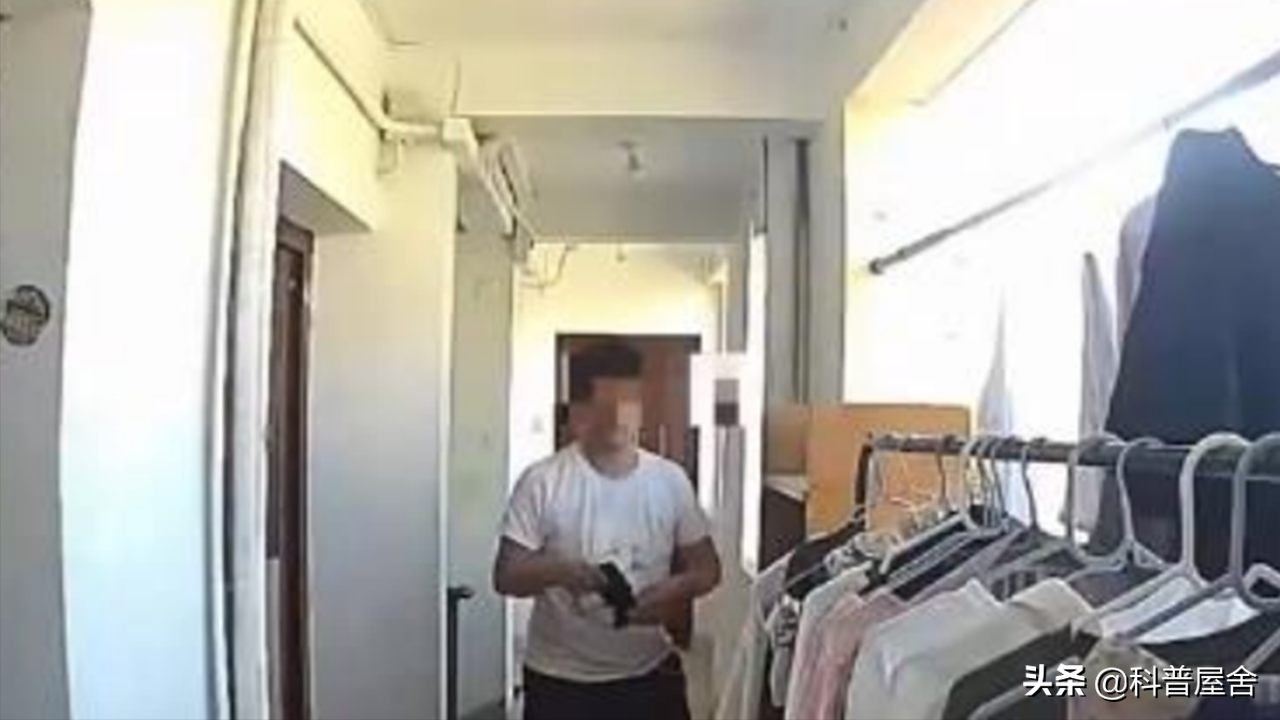 2019年，上海90后小伙盗窃内衣成瘾，女报案人哭诉：无衣可换