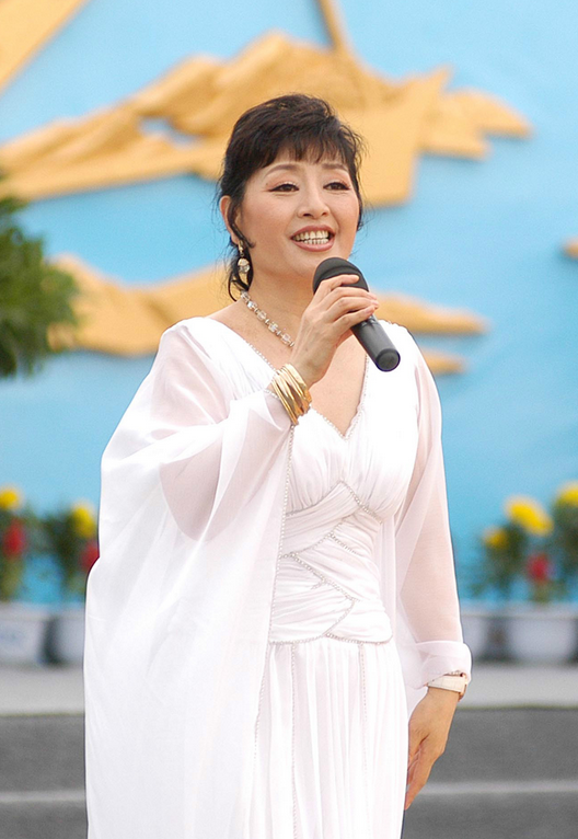 殷秀梅简历及个人资料(殷秀梅简历个人资料简介) - oto联盟