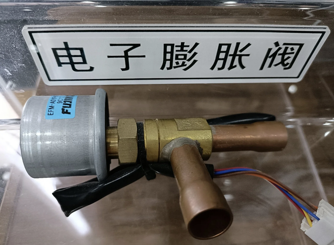 主要有这三方面:①不选毛细管节流装置,所谓节流装置,属于制冷装置中