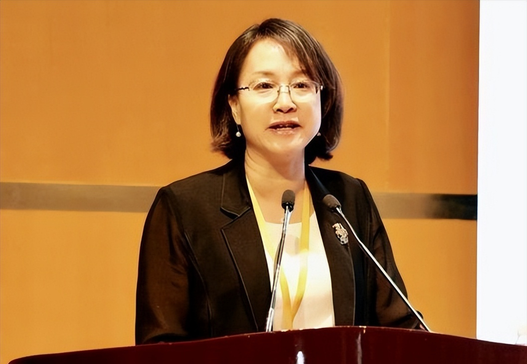 刘炯天院士卸任，李蓬院士接棒，郑州大学迎来新校长，来自清华