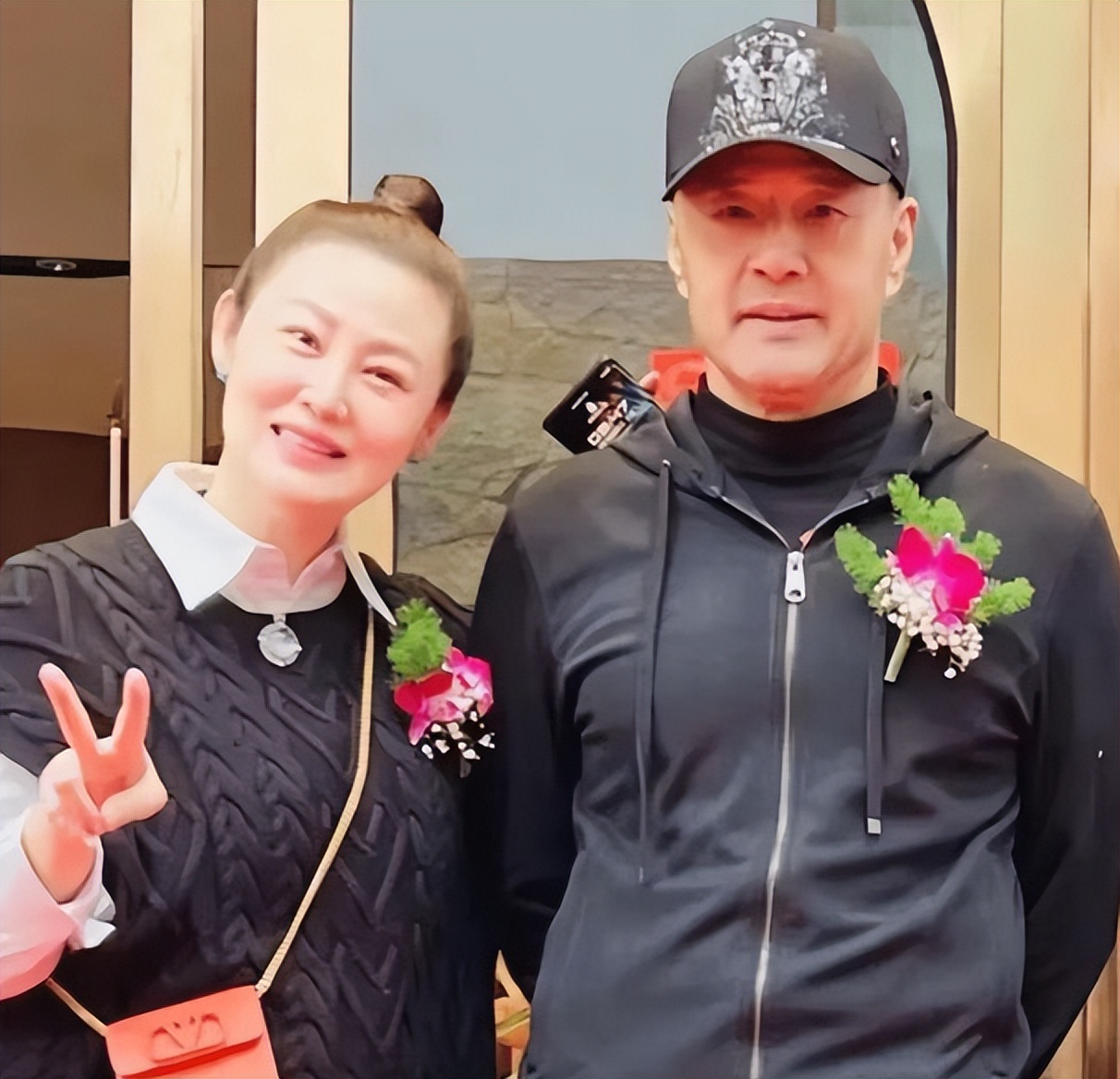 演员于荣光:钱他挣,饭他做,为何到了63岁,妻子坚持要和他离婚