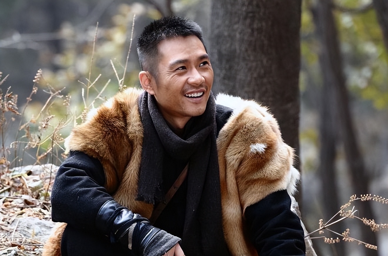 任帅:剧团打杂8年,42岁靠老丁一角走红,现实妻子是翻版德华