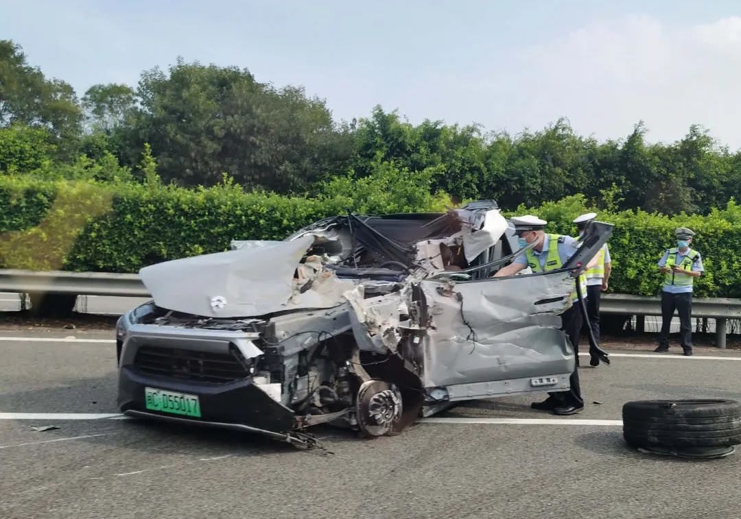 作为最能带货的车主，我也带不动翻车的蔚来公关了