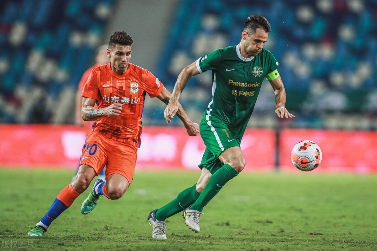 19-陈科睿,20-方昊(u23),25-费莱尼,30-阿卜杜肉苏力-阿不都拉木(u23)