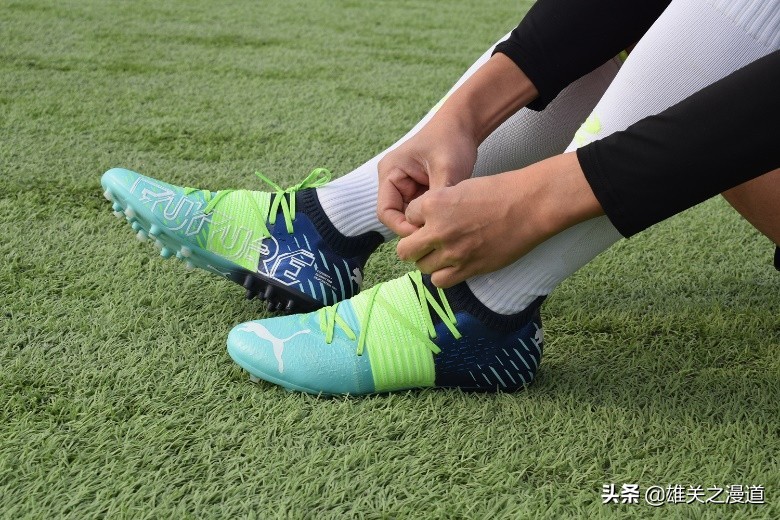 足球鞋买什么鞋钉（Puma Future Z 1.2 MG足球鞋，绿茵实战派）