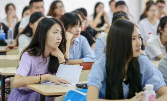 985学姐说出心里话，这4张证书“含金量”几乎为0，学生们要避坑