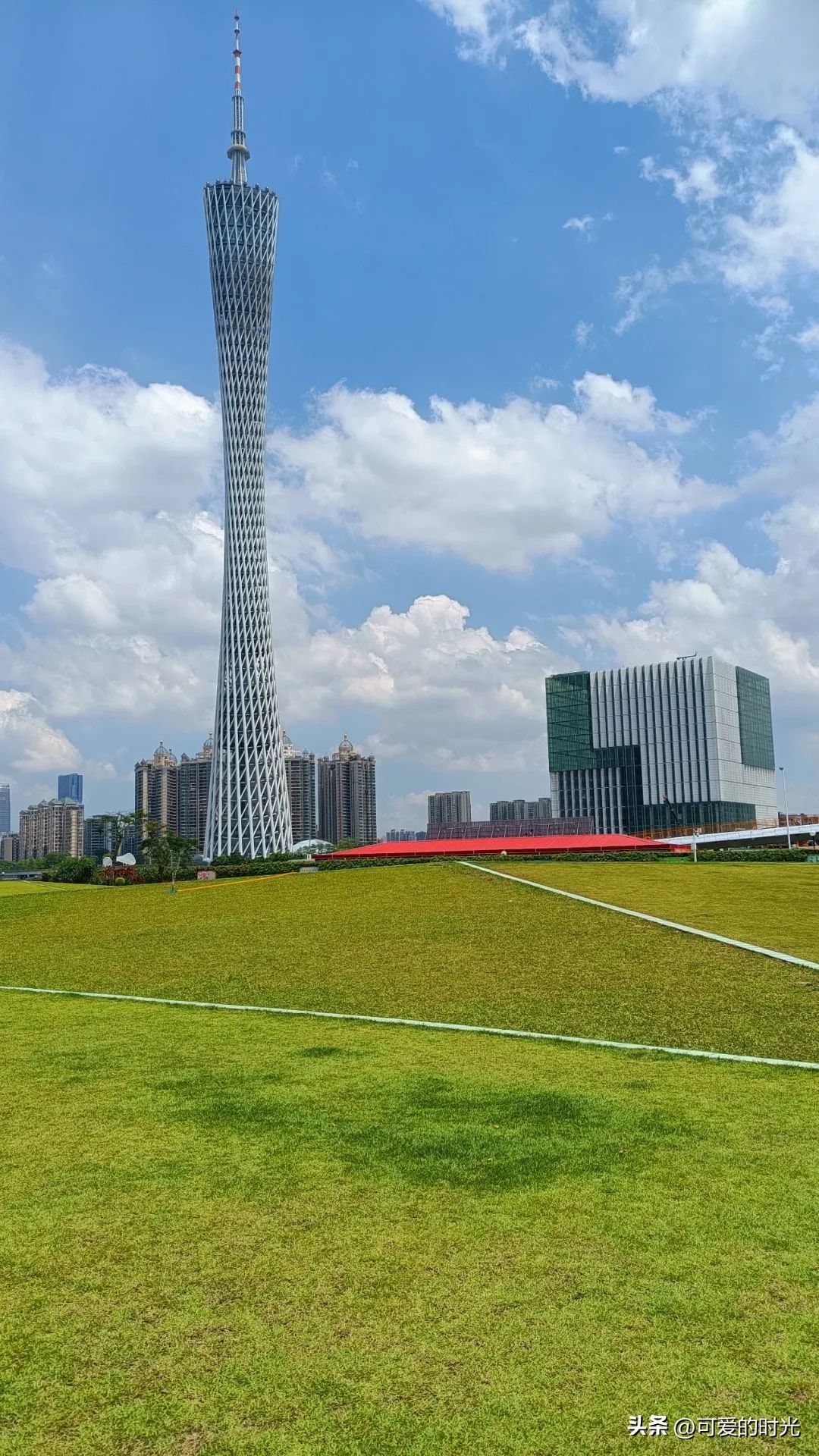 越秀山体育场一圈多少米(一周时间,感受广州,深圳)