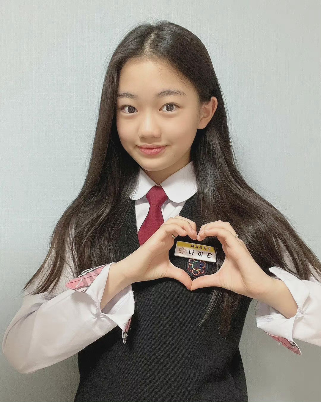 exo金钟仁5年前邀请罗夏恩如今sm与她签订专属合约