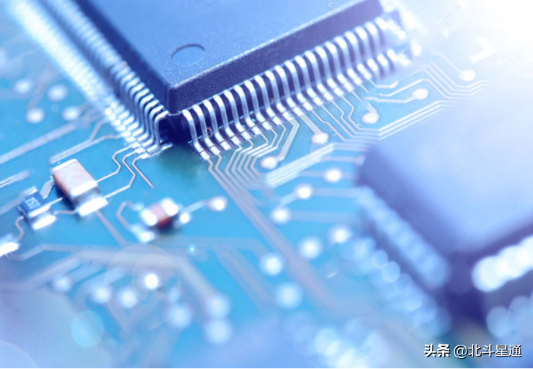 北斗星通高精度双天线RTK定位定向模组UM982正式发布