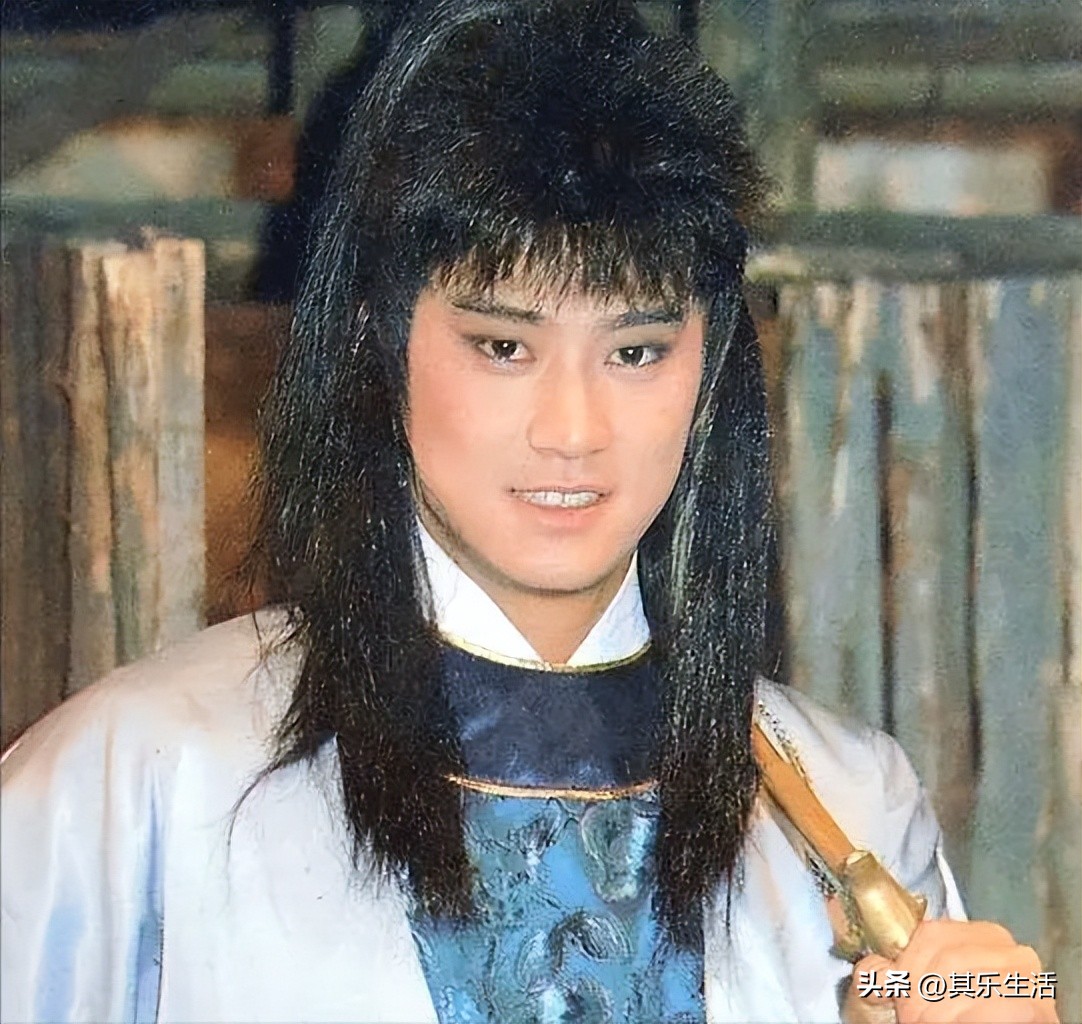 《英雄少年》播出29年,剧中演员境况不一,女主至今未婚